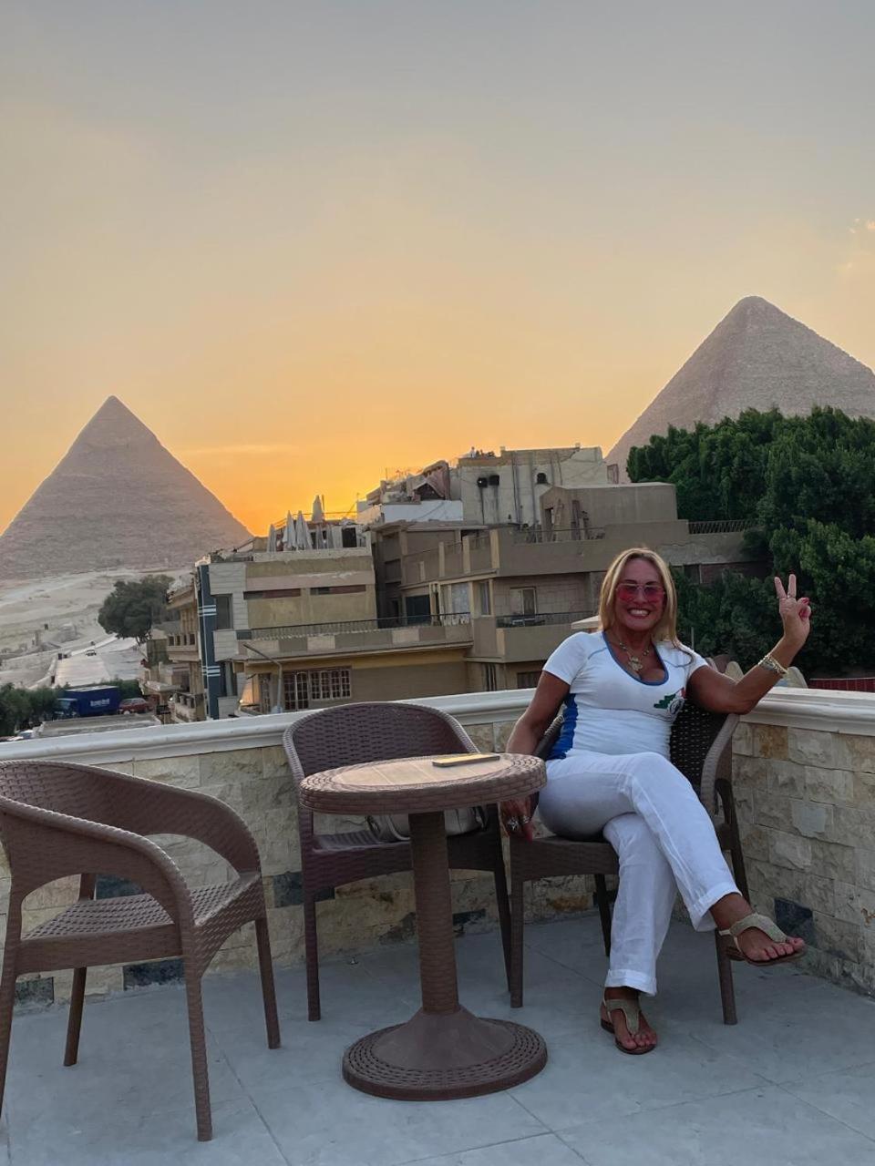 Kafret el-Gabal Sphinx Palace Pyramids View Inn מראה חיצוני תמונה