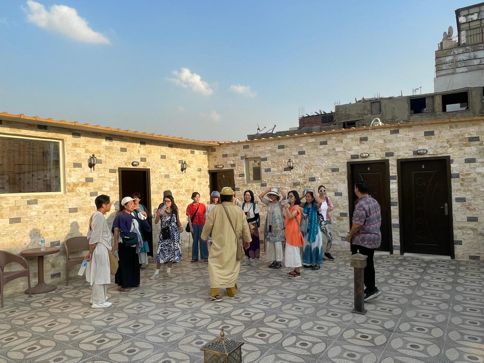 Kafret el-Gabal Sphinx Palace Pyramids View Inn מראה חיצוני תמונה